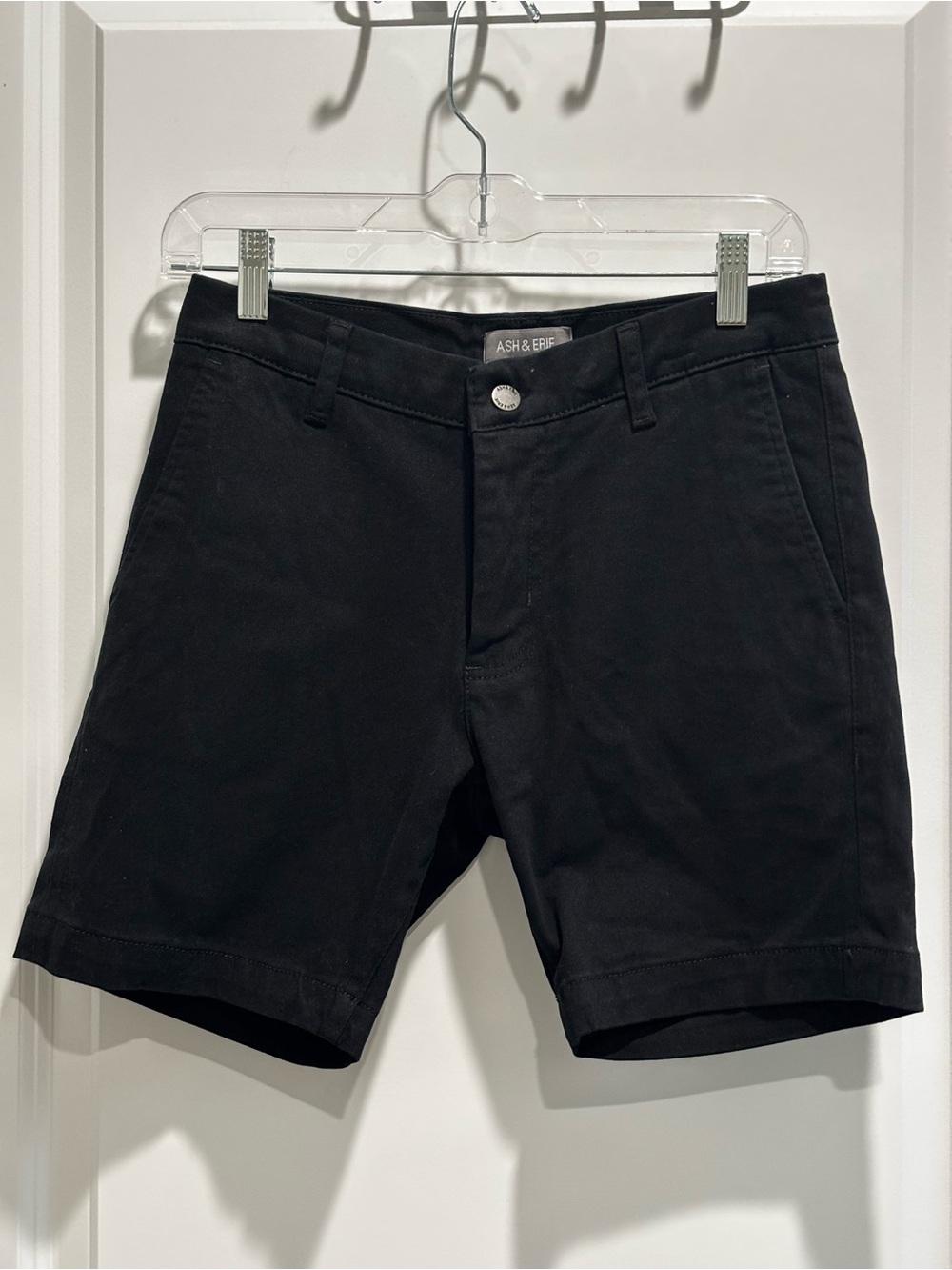 ASH & ERIC Black Flat-Front Men’s Shorts